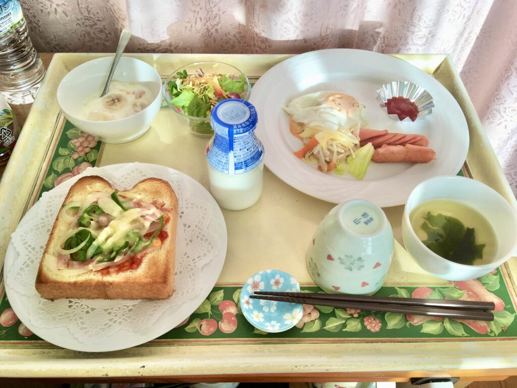 田中産婦人科の朝食です